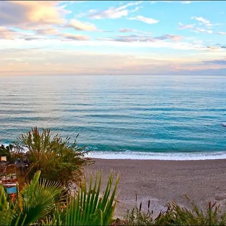 Casa La Guitarra Feriehus Nerja